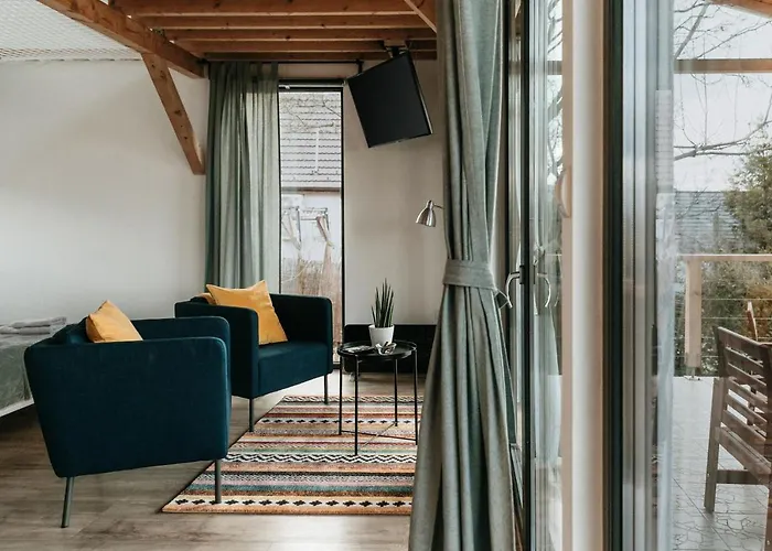 Nyaraló Hegyi Pihenő Zebegény